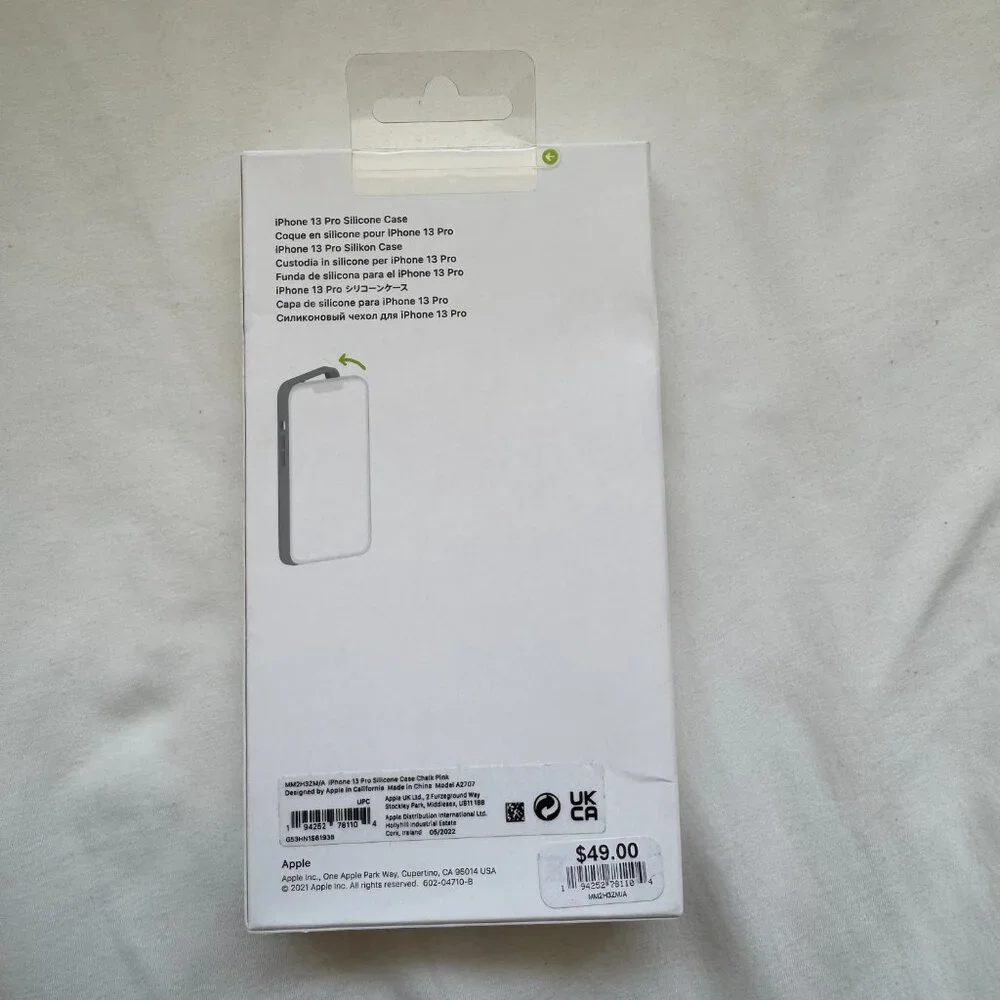 NWT, Apple iPhone 13 Pro Silicone Case with MagSafe - Chalk Pink / Light Pink